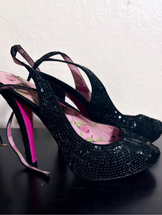 Betsey Johnson Shoes - Betsey Johnson Black Sequin Slingback Heels with Pink Accents